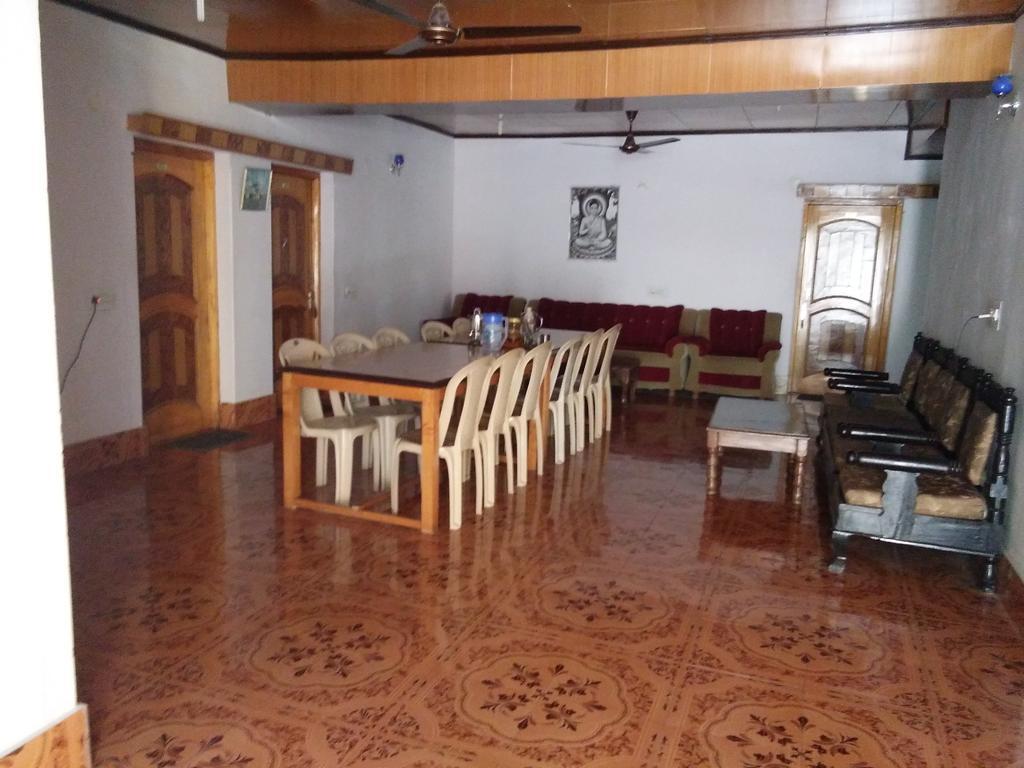 Galaxy Guest House Hundar Экстерьер фото