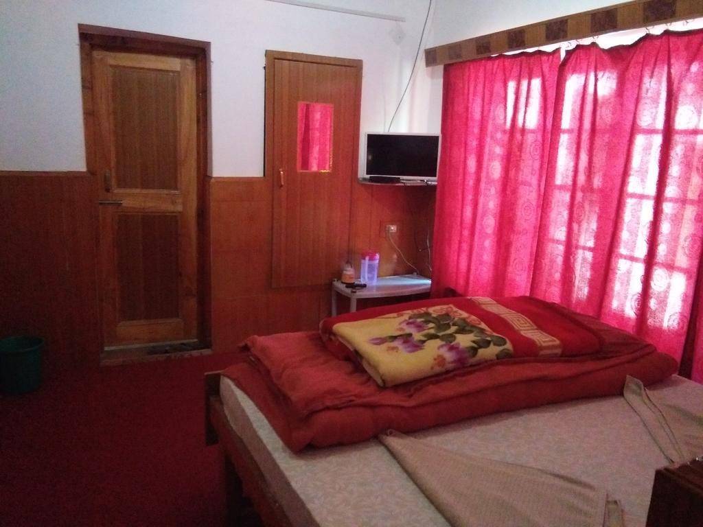 Galaxy Guest House Hundar Экстерьер фото